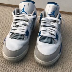 Air Jordan 4 Military Blue